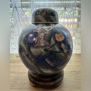 Vintage Hermes Gucci Style Chinese Porcelain Ceramic with lid..